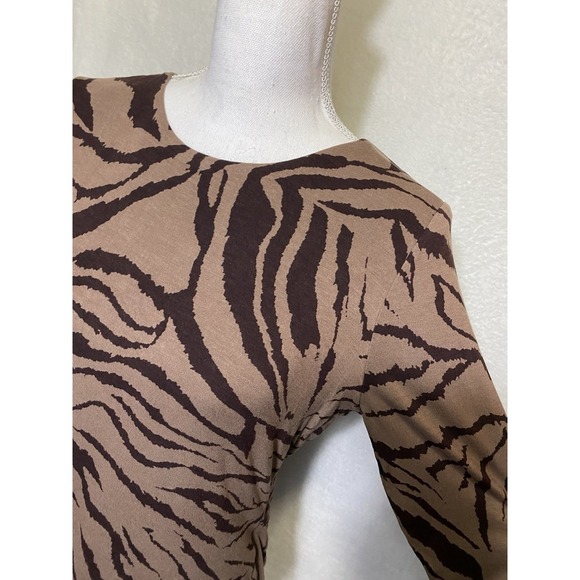 Bar lll Women's Long Sleeve Animal Print Jersey Top Size OX - Picture 3 of 11